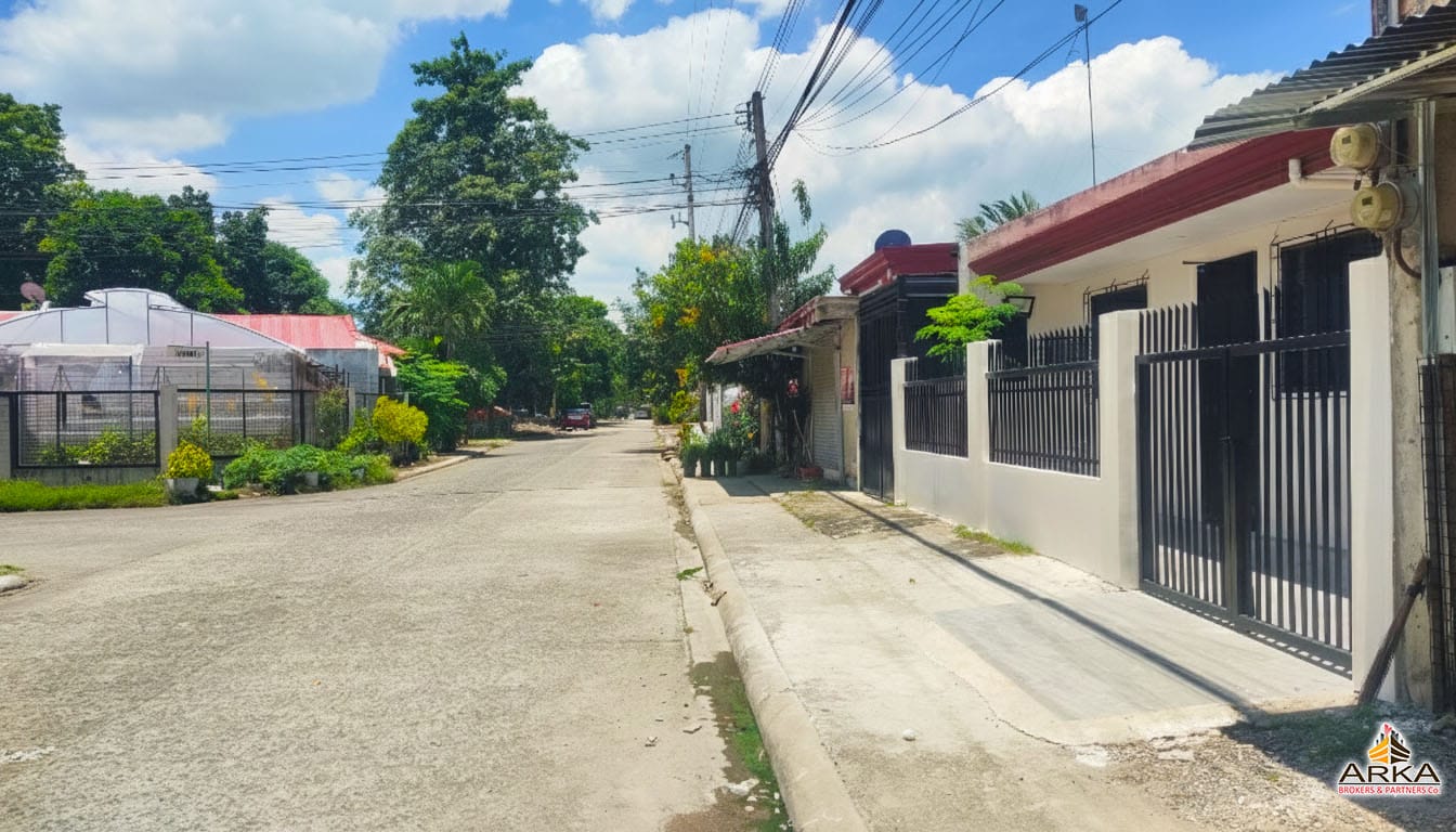 Lim iponan 10 gmc arka Lim iponan 10 gmc arka